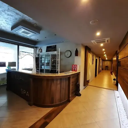 Private By The Sea With A Large Terrace In Hotel! Apartmán Pomorie