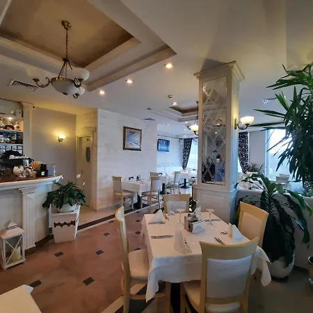 Private By The Sea With A Large Terrace In Hotel! Apartmán Pomorie