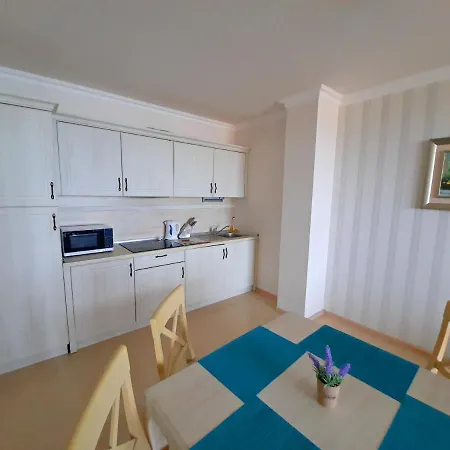 Apartmán Private By The Sea With A Large Terrace In Hotel!