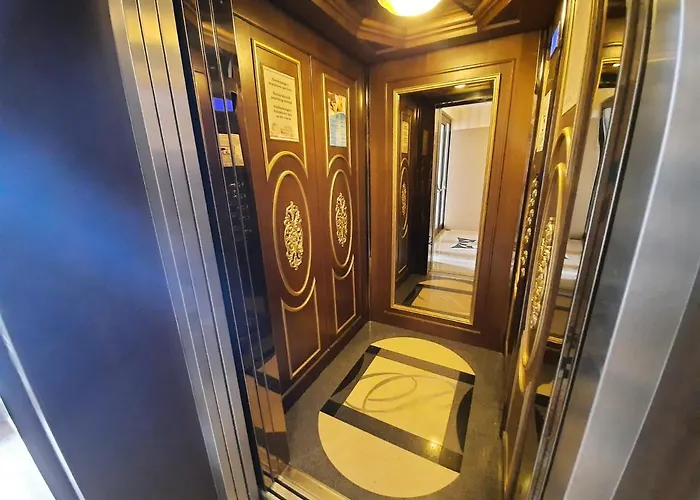 Апартамент Private By The Sea With A Large Terrace In Hotel! Поморие