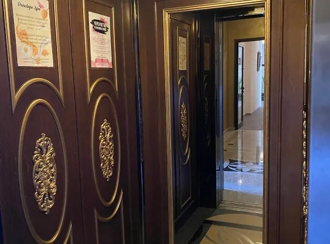 Private By The Sea With A Large Terrace In Hotel! Апартамент