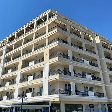 アパート Private By The Sea With A Large Terrace In Hotel! *