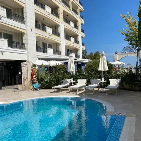 Private By The Sea With A Large Terrace In Hotel! * ポモリエ