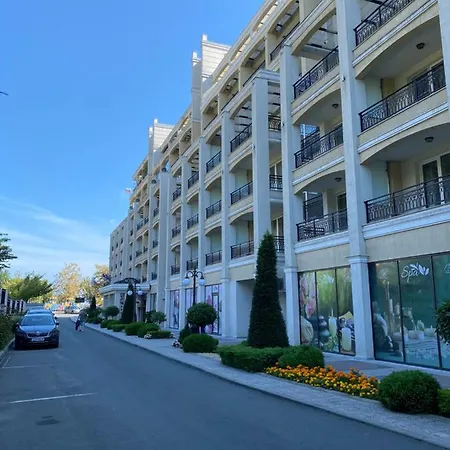 Apartment Private By The Sea With A Large Terrace In Hotel! *