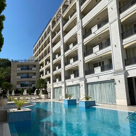 Lejlighed Private By The Sea With A Large Terrace In Hotel!