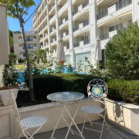 Private By The Sea With A Large Terrace In Hotel! * ポモリエ