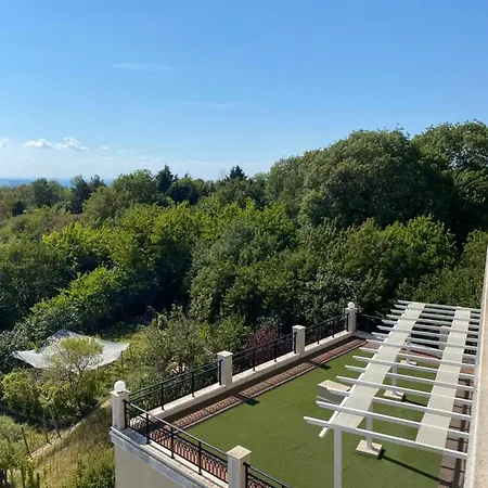 Private By The Sea With A Large Terrace In Hotel! Lejlighed Pomorie