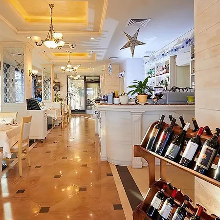 Private By The Sea With A Large Terrace In Hotel! *