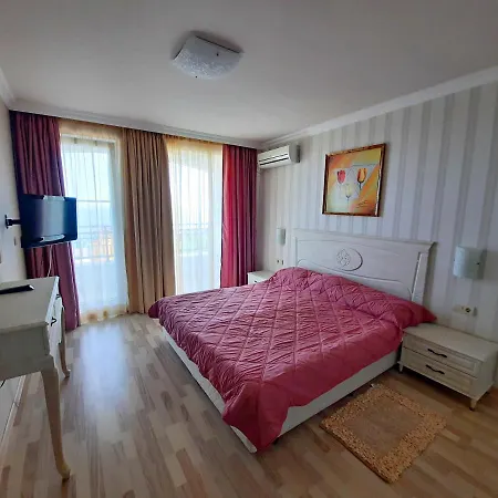 Private By The Sea With A Large Terrace In Hotel! Pomorie