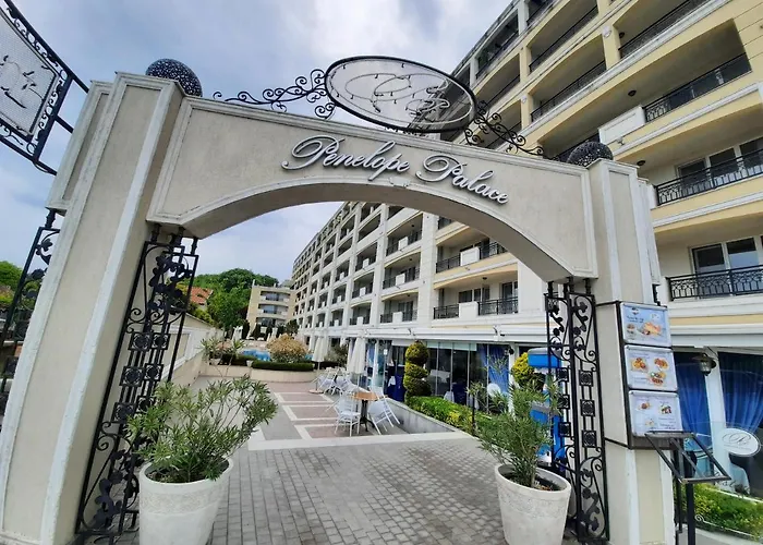 アパート Private By The Sea With A Large Terrace In Hotel! ポモリエ